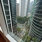 Premium Living Sky Suites - Twin Towers Klcc 2-Min Walk